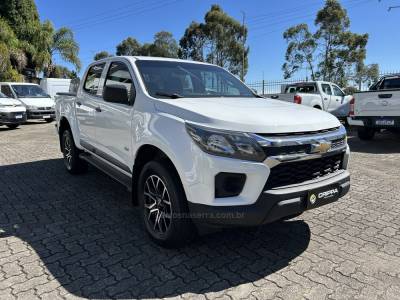 CHEVROLET - S10 - 2021/2022 - Branca - R$ 130.000,00