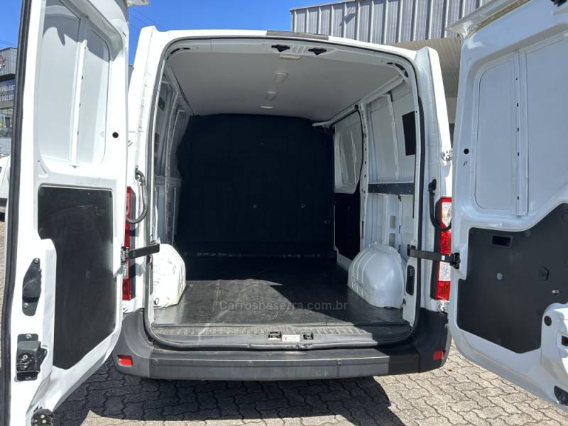 RENAULT - MASTER - 2019/2020 - Branca - R$ 162.000,00