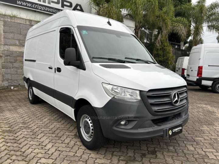 MERCEDES-BENZ - SPRINTER - 2020/2021 - Branca - R$ 210.000,00