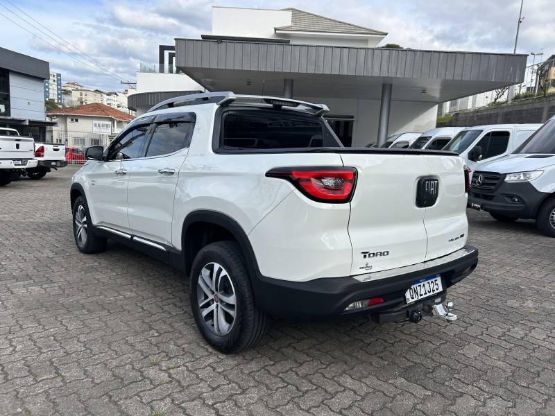 FIAT - TORO - 2018/2018 - Branca - Sob Consulta