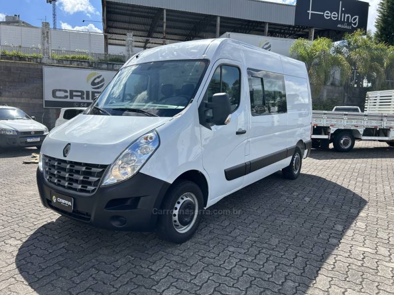 RENAULT - MASTER - 2015/2016 - Branca - R$ 148.000,00