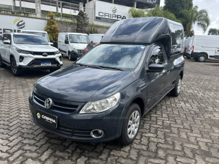 VOLKSWAGEN - SAVEIRO - 2012/2013 - Azul - R$ 50.000,00