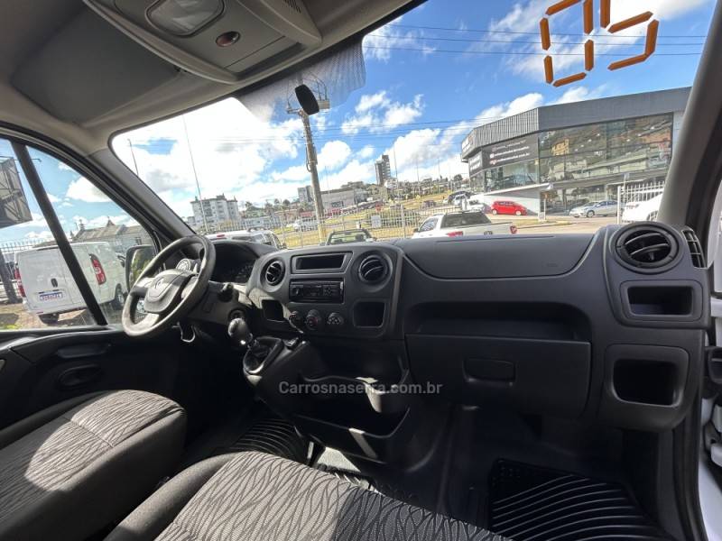 RENAULT - MASTER - 2019/2020 - Branca - R$ 165.000,00