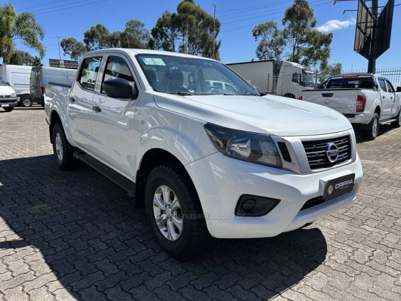 NISSAN - FRONTIER - 2021/2022 - Branca - R$ 145.000,00