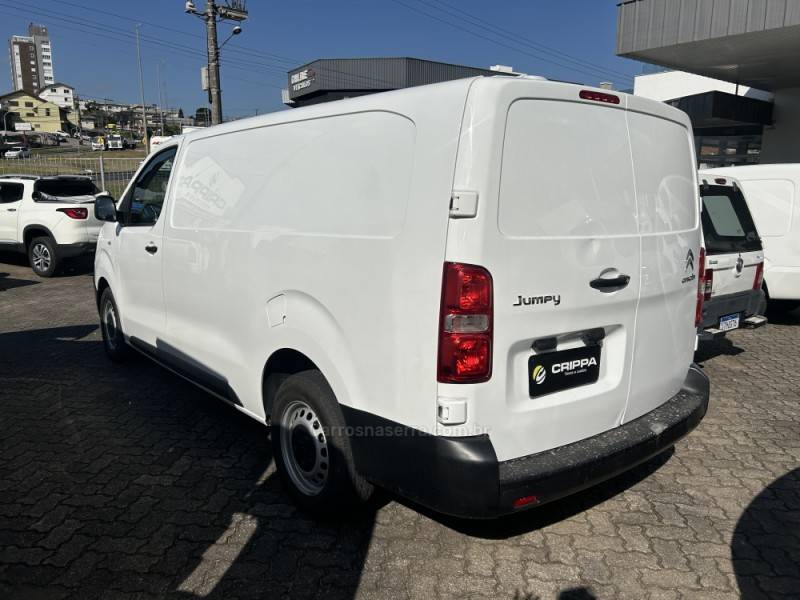 CITROËN - JUMPY - 2021/2022 - Branca - R$ 115.000,00