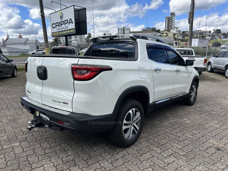 FIAT - TORO - 2018/2018 - Branca - R$ 85.000,00