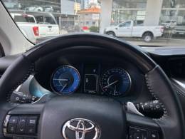 TOYOTA - HILUX SW4 - 2024/2024 - Branca - R$ 365.000,00
