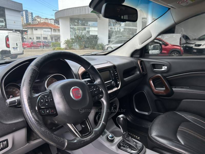 FIAT - TORO - 2018/2018 - Branca - R$ 85.000,00