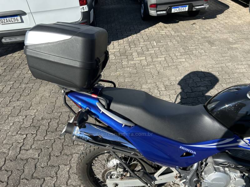 HONDA - NX4 FALCON - 2006/2006 - Azul - R$ 16.900,00