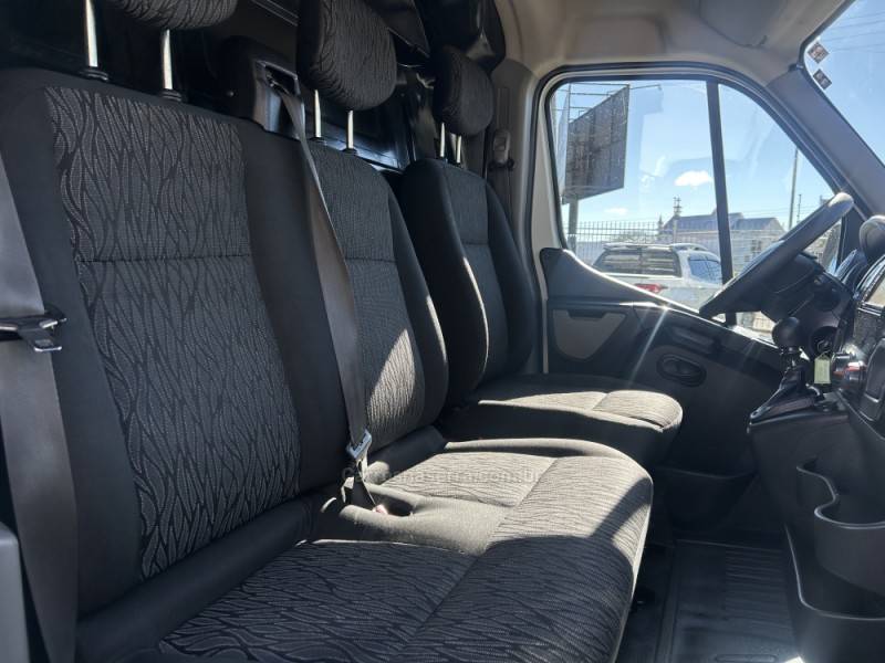 RENAULT - MASTER - 2020/2021 - Branca - R$ 190.000,00