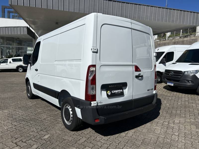 RENAULT - MASTER - 2019/2020 - Branca - R$ 162.000,00