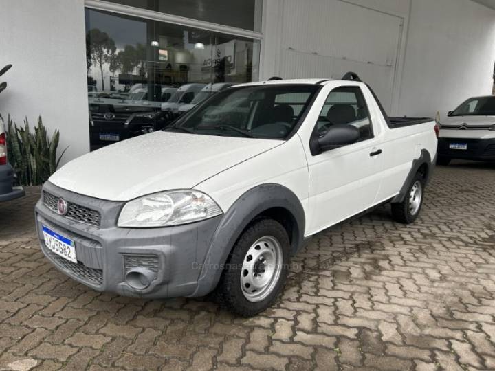 FIAT - STRADA - 2017/2018 - Branca - R$ 53.000,00