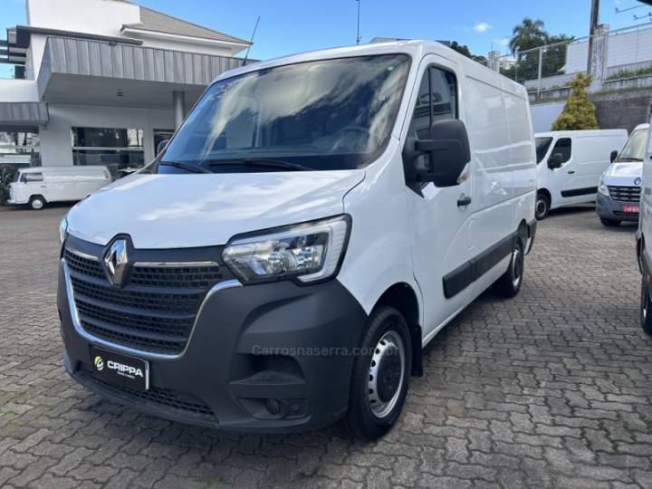 RENAULT - MASTER - 2022/2023 - Branca - R$ 198.000,00