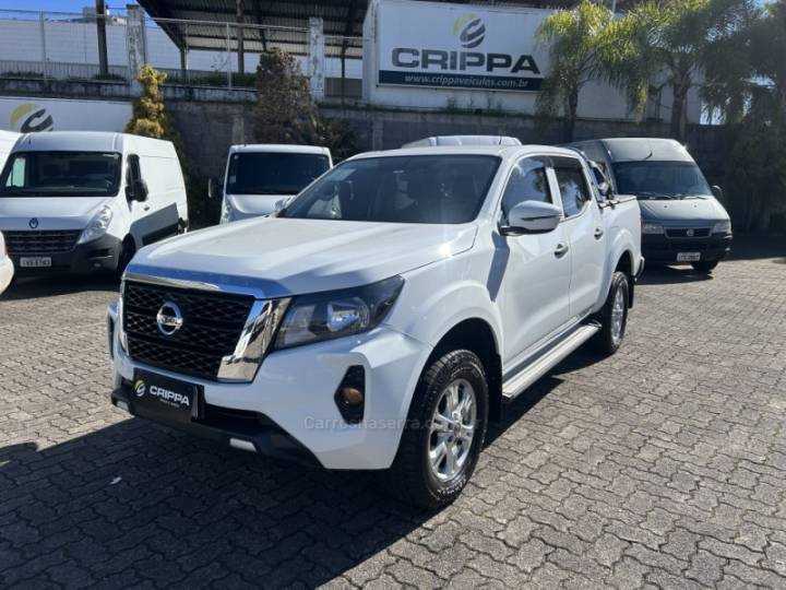NISSAN - FRONTIER - 2022/2023 - Branca - R$ 170.000,00