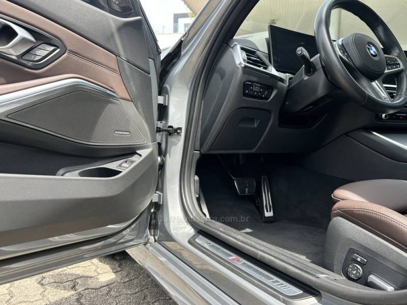 BMW - 320I - 2022/2023 - Cinza - R$ 280.000,00